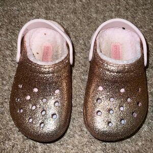 Toddler Girl Crocs with lining size 8